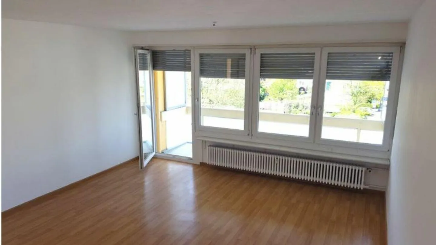 Charmante Wohnung mit Balkonen - Foto 2 von 5