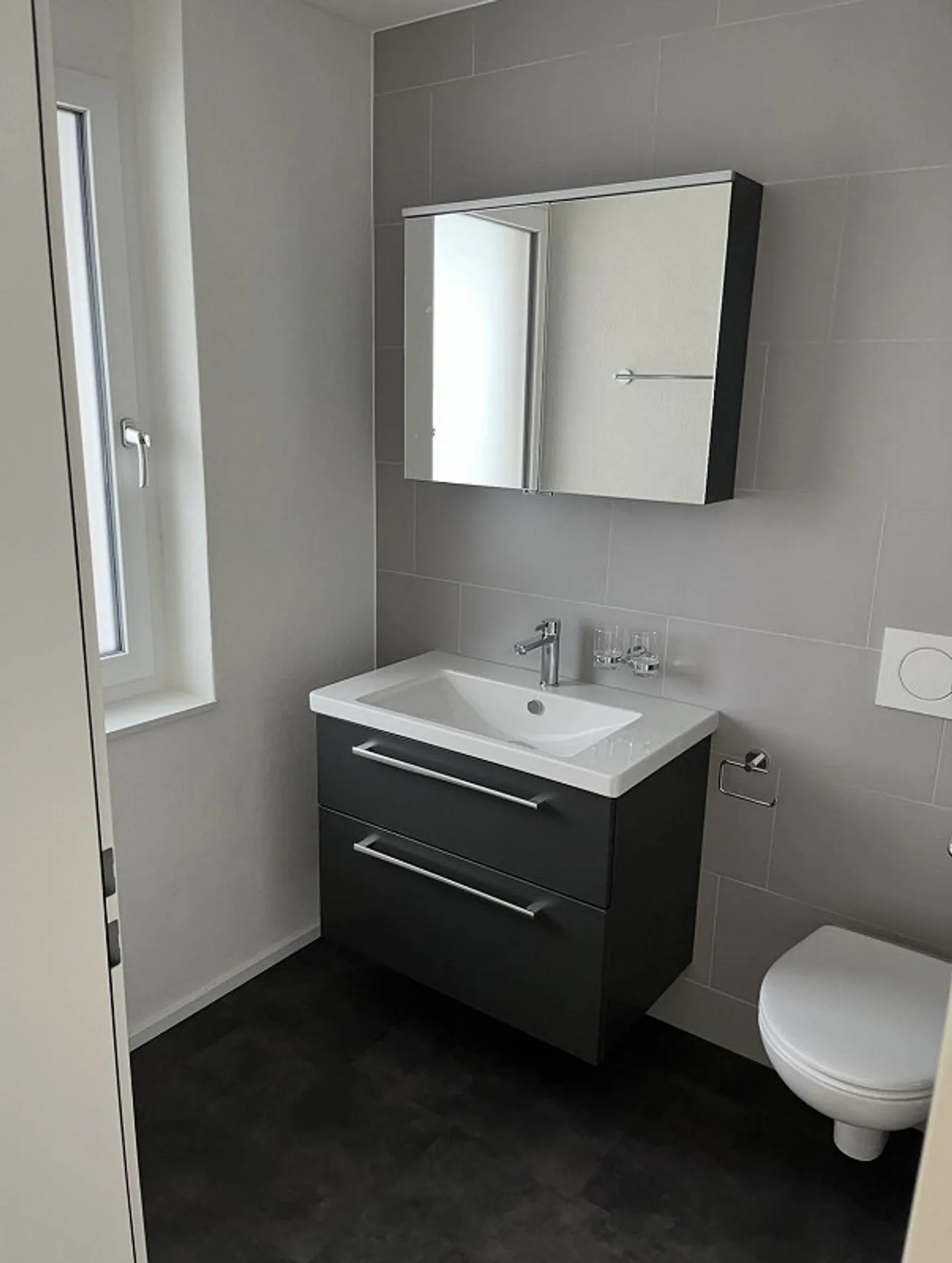 Magnifique appartement de 5,5 pièces au rez-de-chaussée cherche un nouveau locataire - Photo 5 sur 11