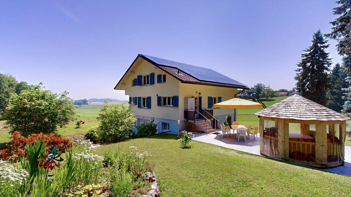 Villa - Photo 1 of 20