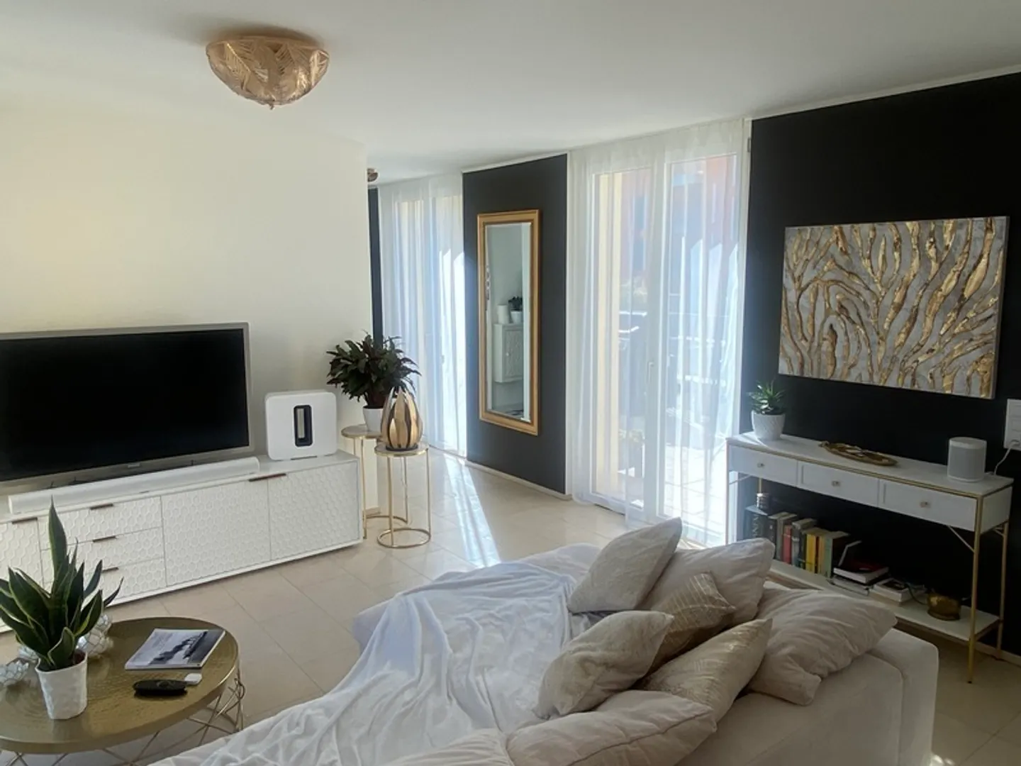 Stunning Attic Apartment with Views - Photo 3 of 10