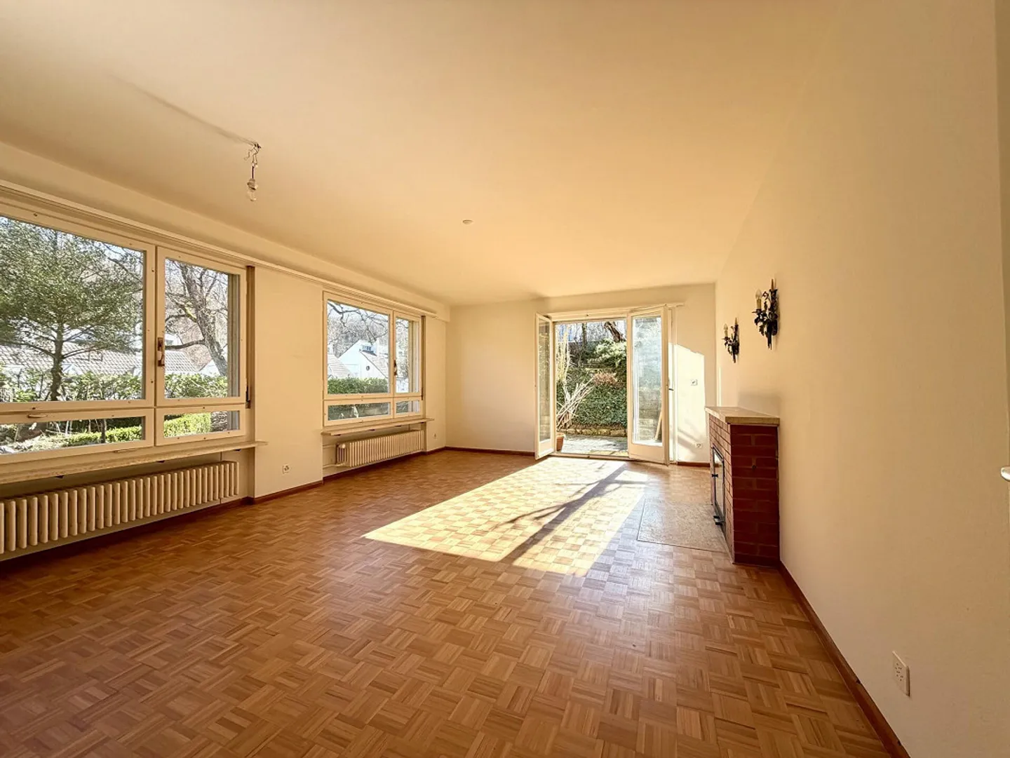 Idyllic and newly renovated with garden! - Photo 2 of 5