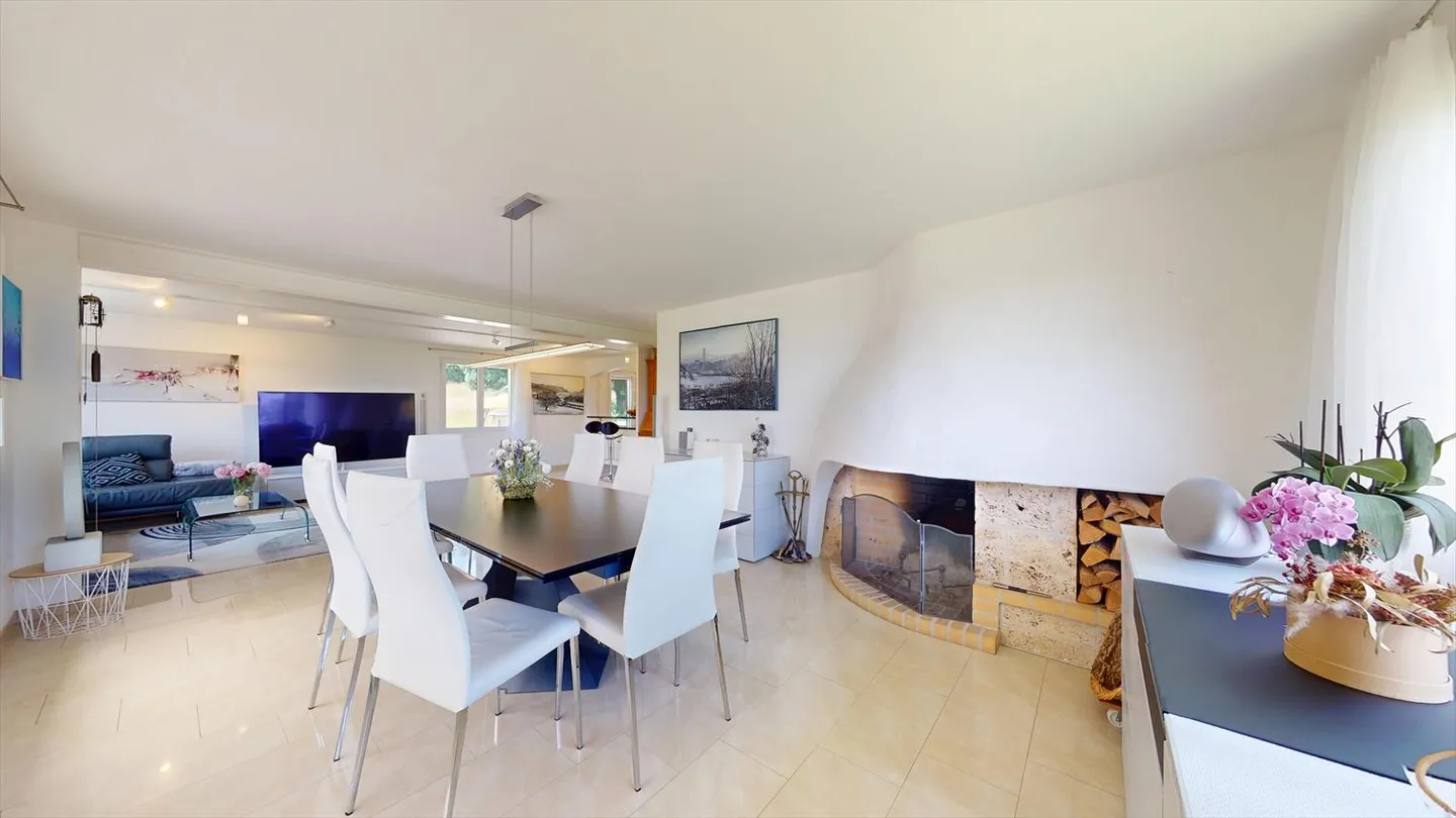 Villa - Photo 15 of 20