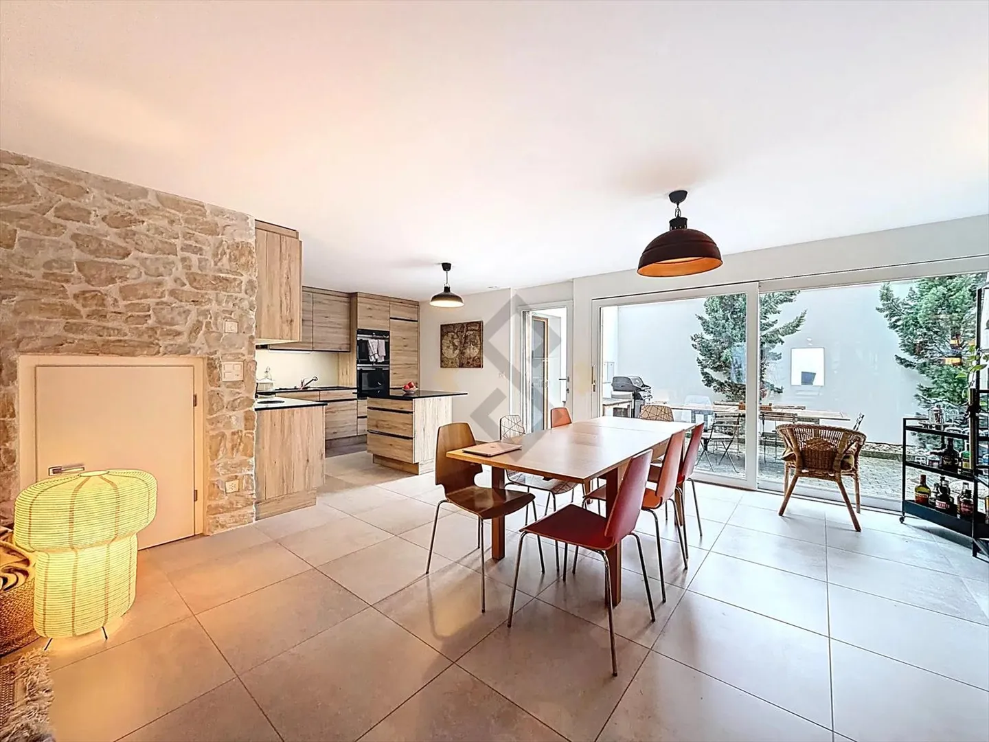 3.5 Room Apartment - Photo 3 of 13