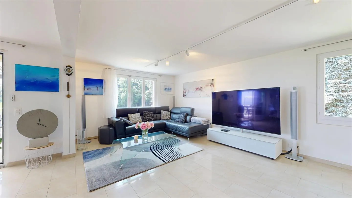 Villa - Photo 17 of 20