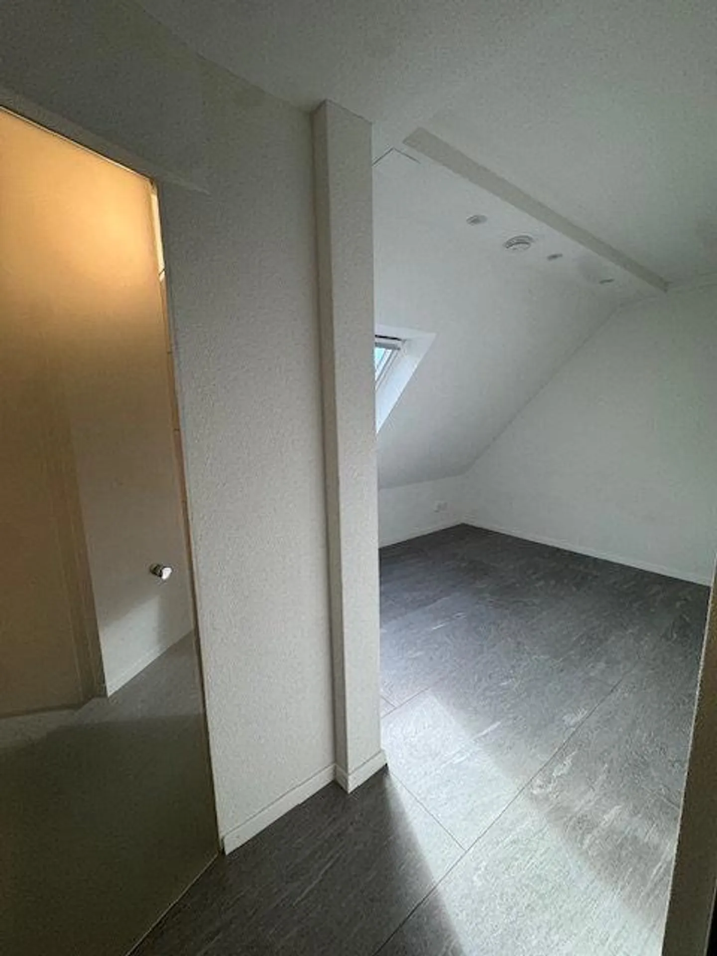 Charmantes Studio im Zentrum von Zürich - Foto 3 von 4