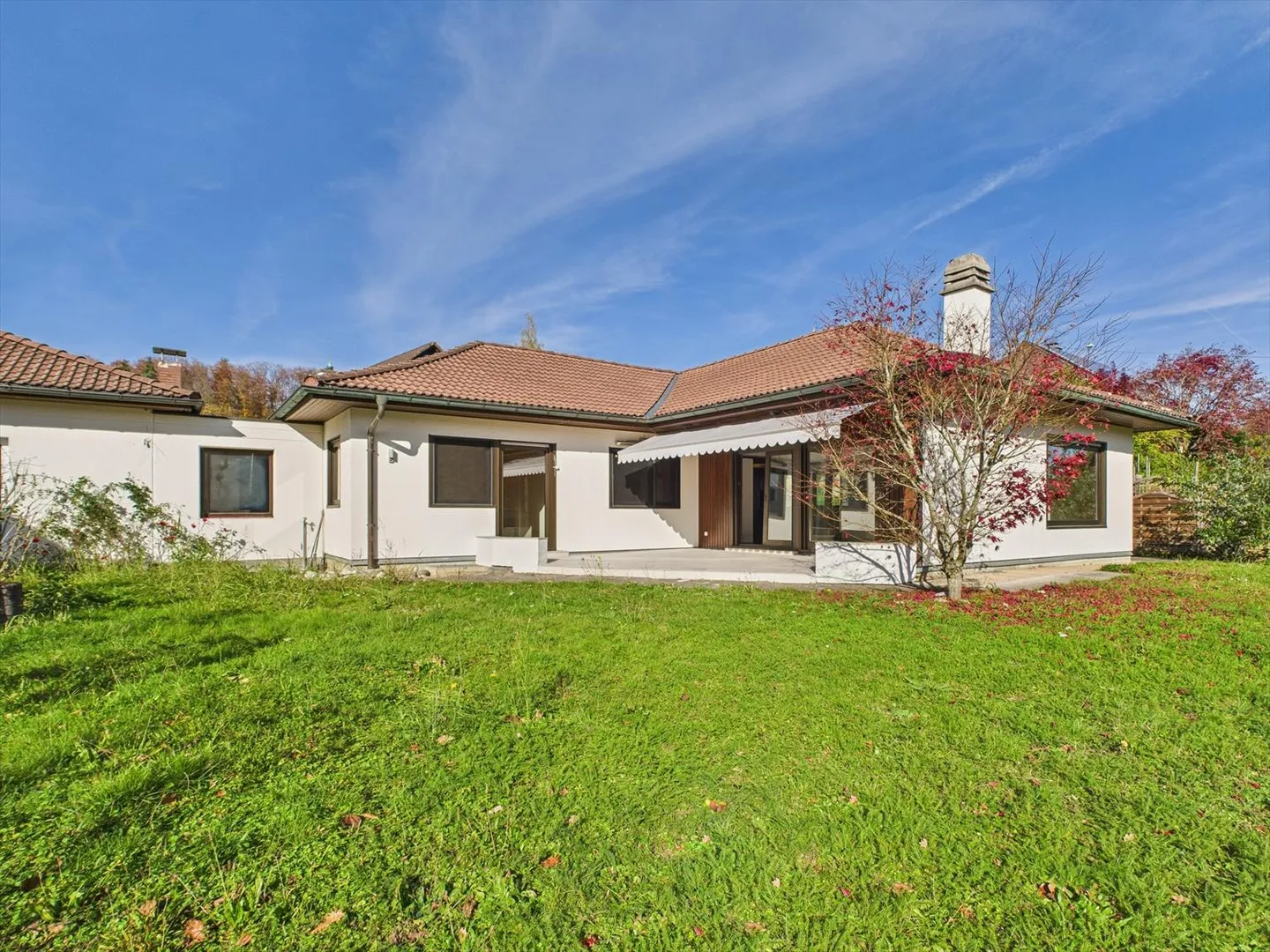 Incantevole casa unifamiliare di 3,5 stanze con giardino spazioso a Lupsingen - Foto 1 di 13