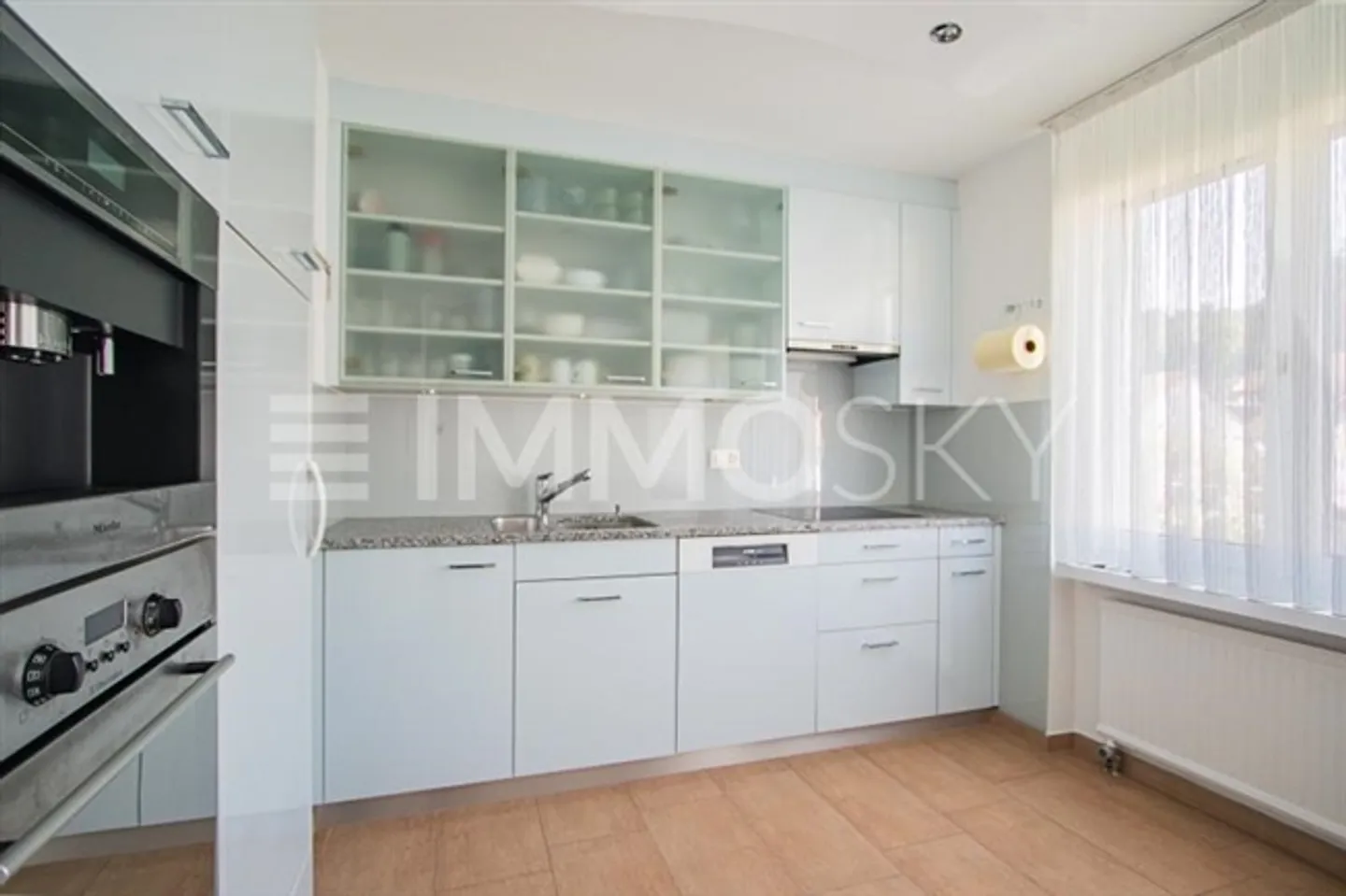 Charmante Wohnung mit Balkon - Foto 3 von 5