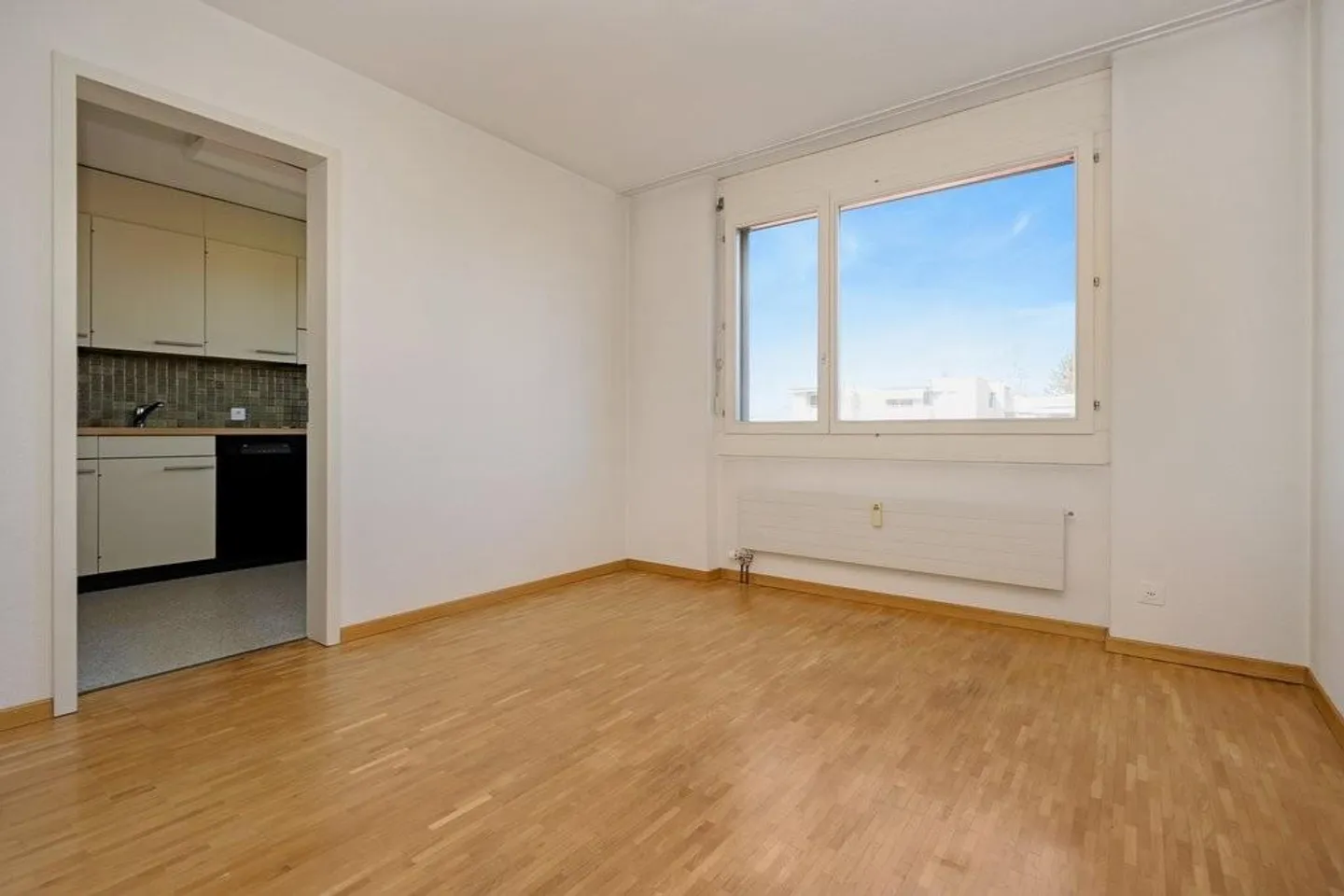 Cozy 4.5-room apartment for rent - Photo 3 of 9