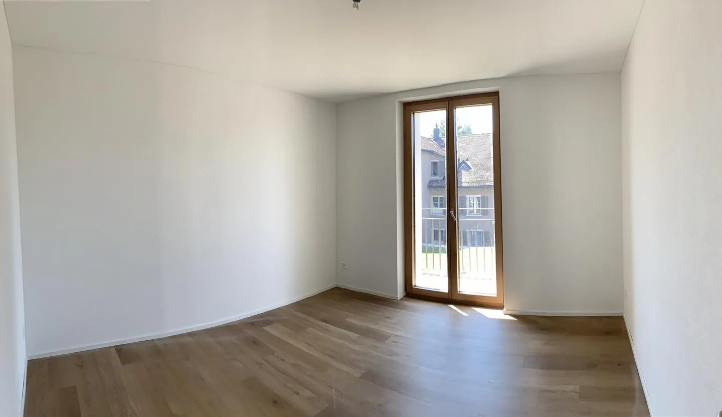 Appartement 4.5 pièces avec haut standard dans un ancien bâtiment - Photo 13 sur 19