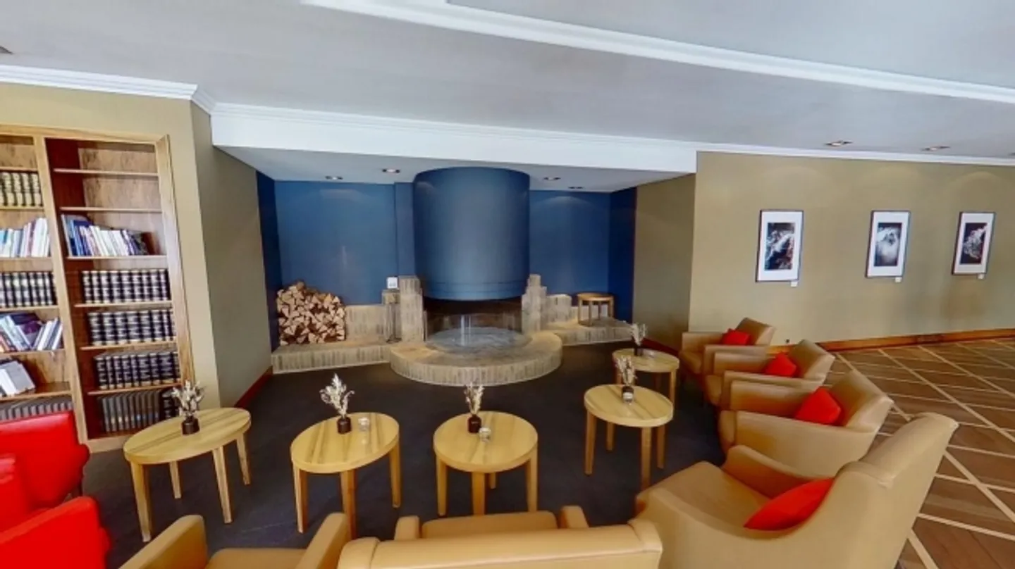 Devenez partie intégrante de l'Hôtel Pop-Up The Grand Arosa Espace Gastro, Culture ou Concept à louer à Arosa! - Photo 5 sur 13