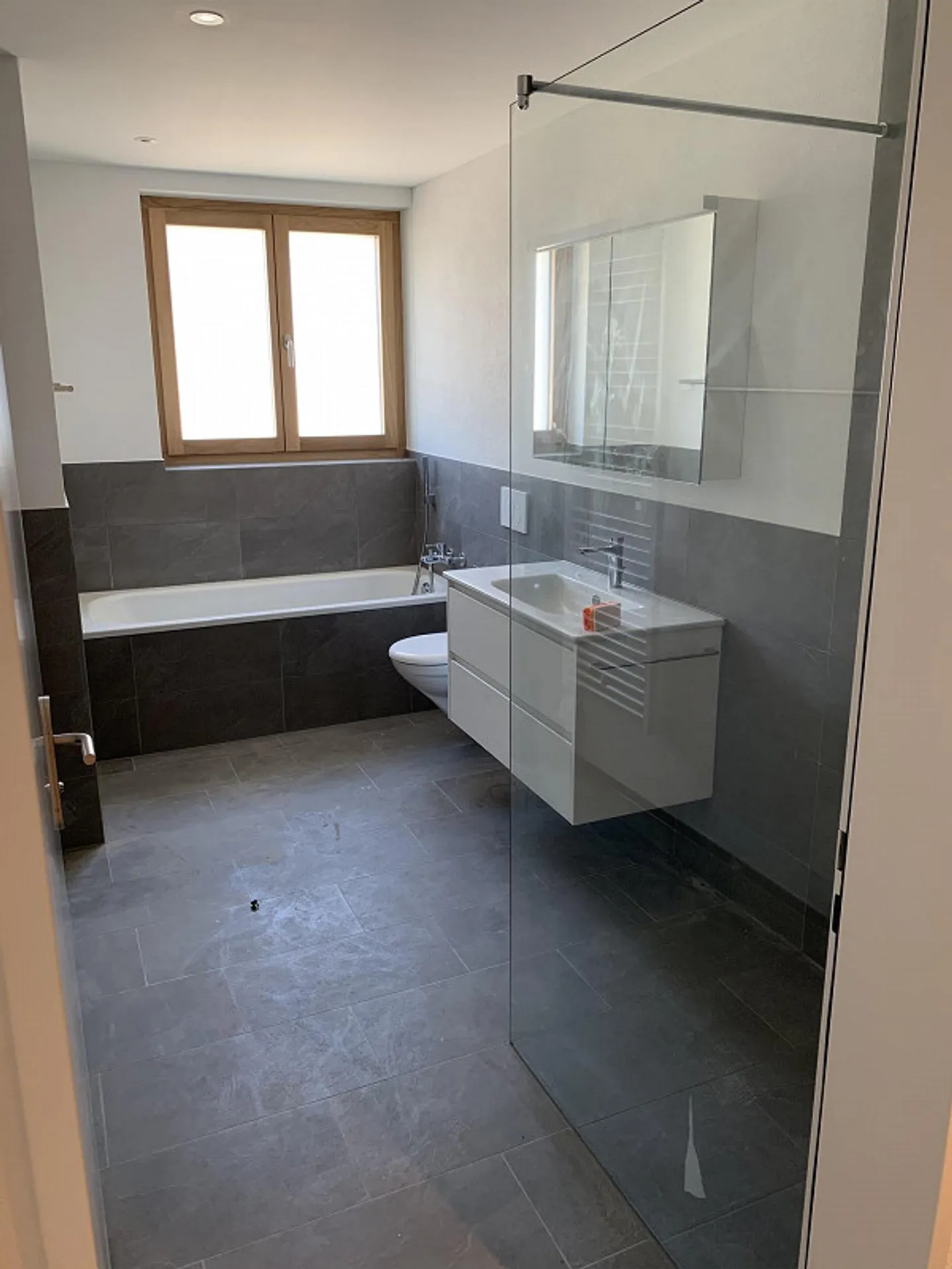 Appartement 4.5 pièces avec haut standard dans un ancien bâtiment - Photo 18 sur 19