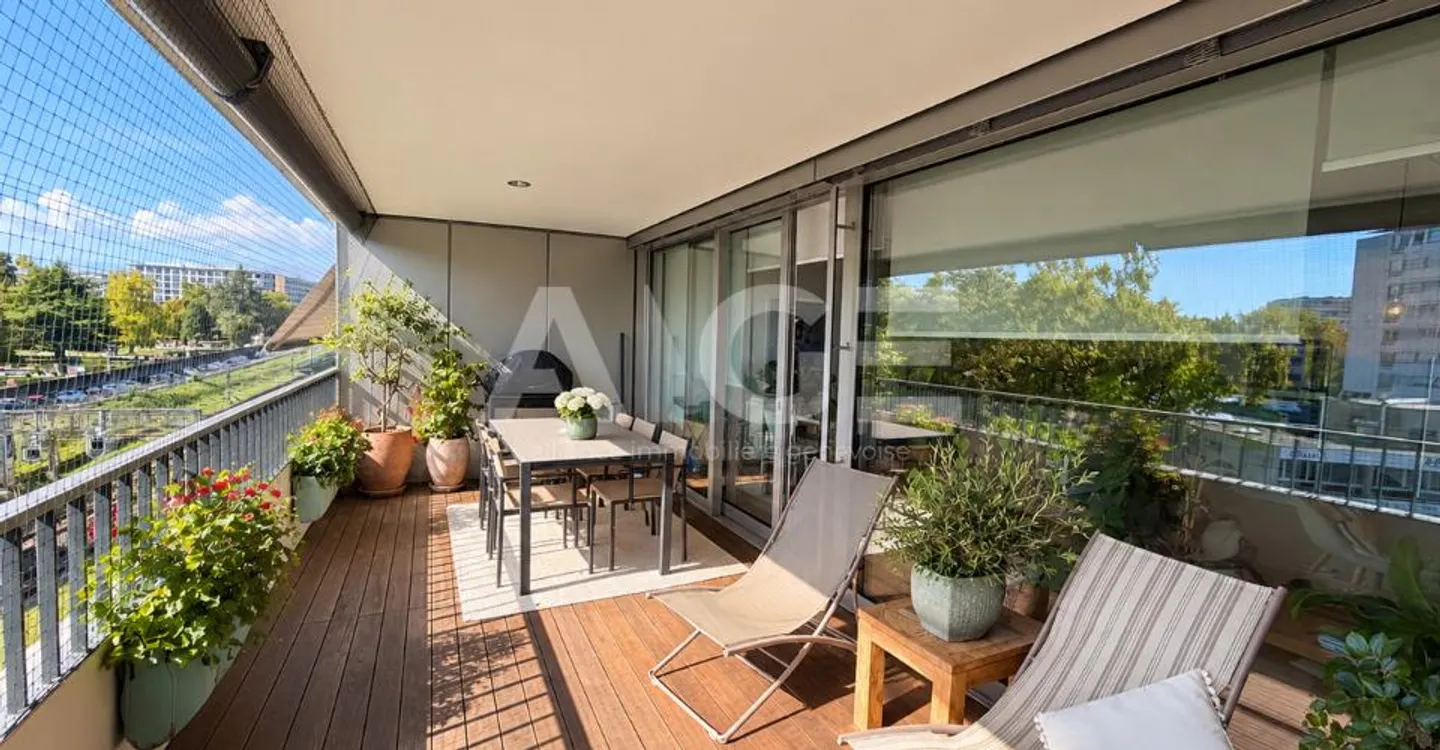 Elegant 5-room apartment in a prestigious residence - Photo 9 of 9