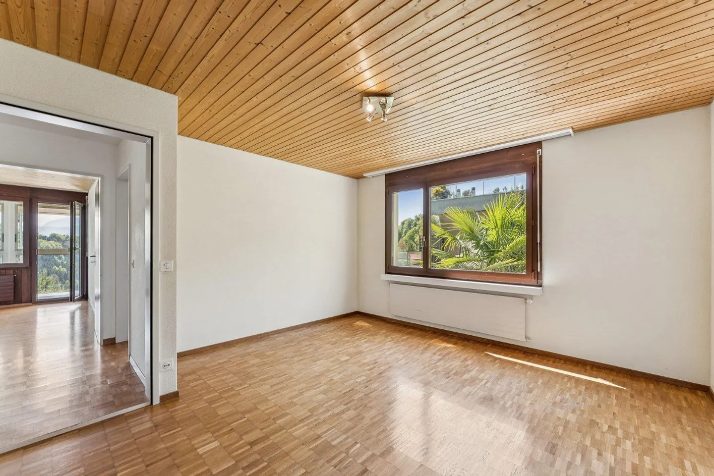 Maison individuelle de 5,5 pièces avec piscine et vue panoramique imprenable - Photo 10 sur 12