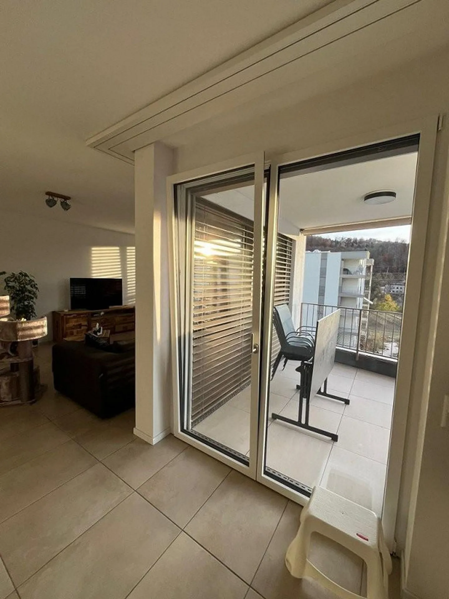 Beautiful 3.5 room apartment in the Eco-district of Marly - Photo 2 of 7