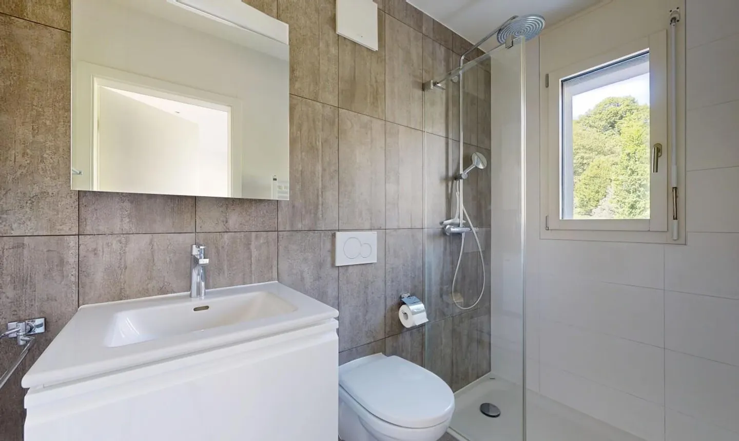 3.5pcs in perfette condizioni, grande terrazza e immediata vicinanza al CHUV - Foto 10 di 11