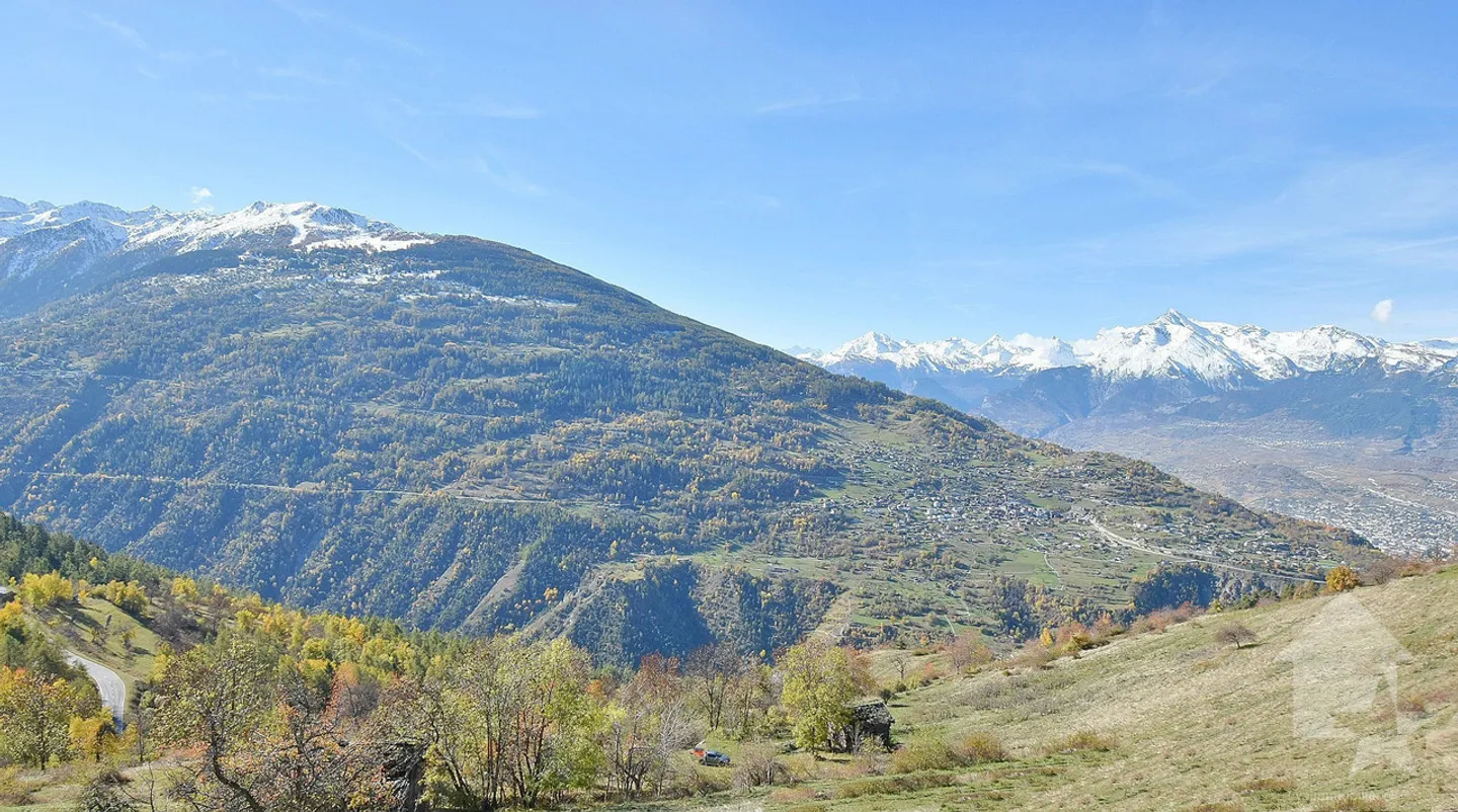 Wunderschöne 3,5-Zimmer-Wohnung, die 2025 komplett renoviert wurde - Foto 2 von 10