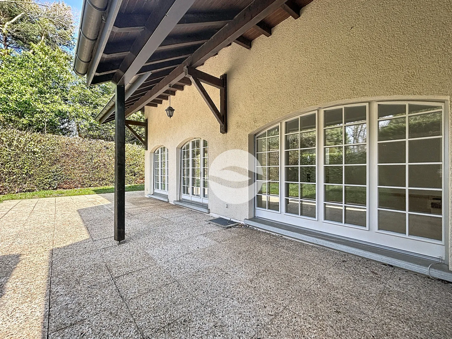 Villa de Luxe au Bord du Lac - Photo 15 sur 17