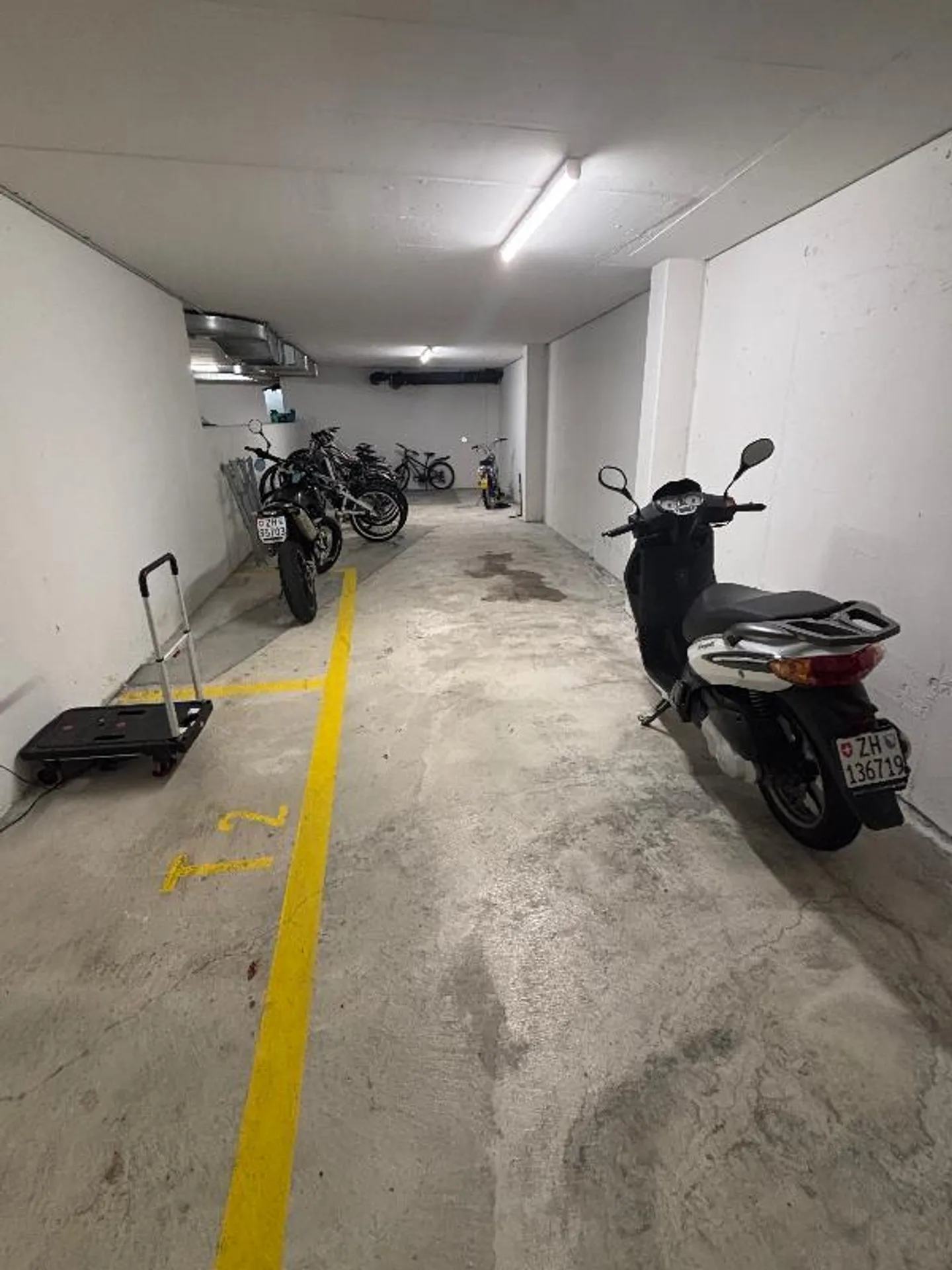 «Moto Hallenplatz» - Foto 1 von 5