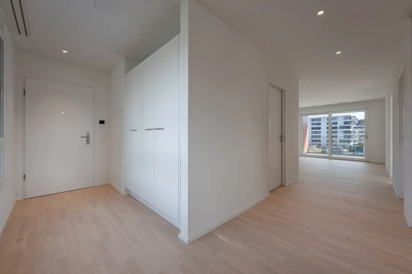 Apartment for rent - Photo 4 of 6