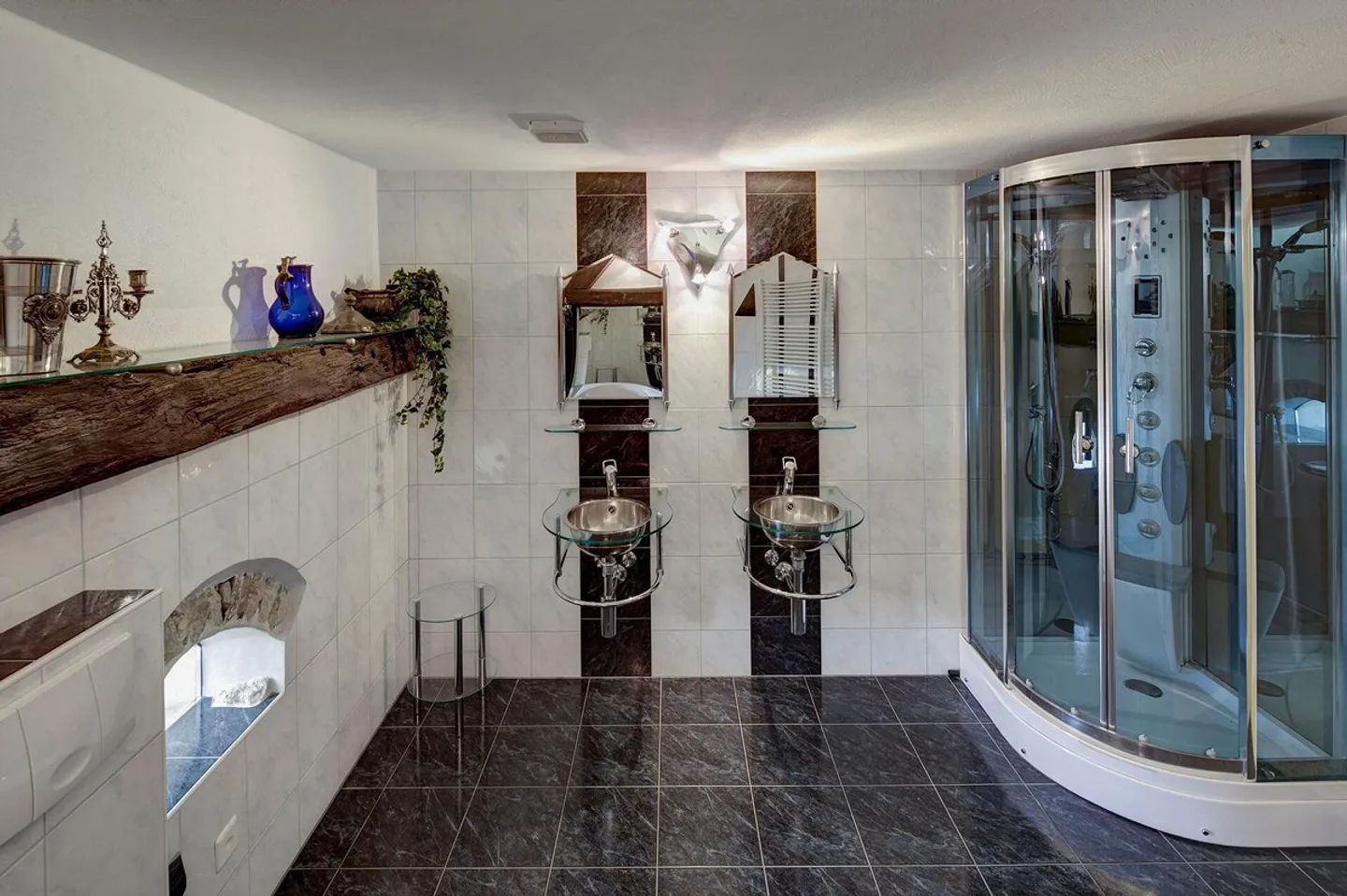 Bijou moderne rénové avec jardin - Photo 9 sur 12