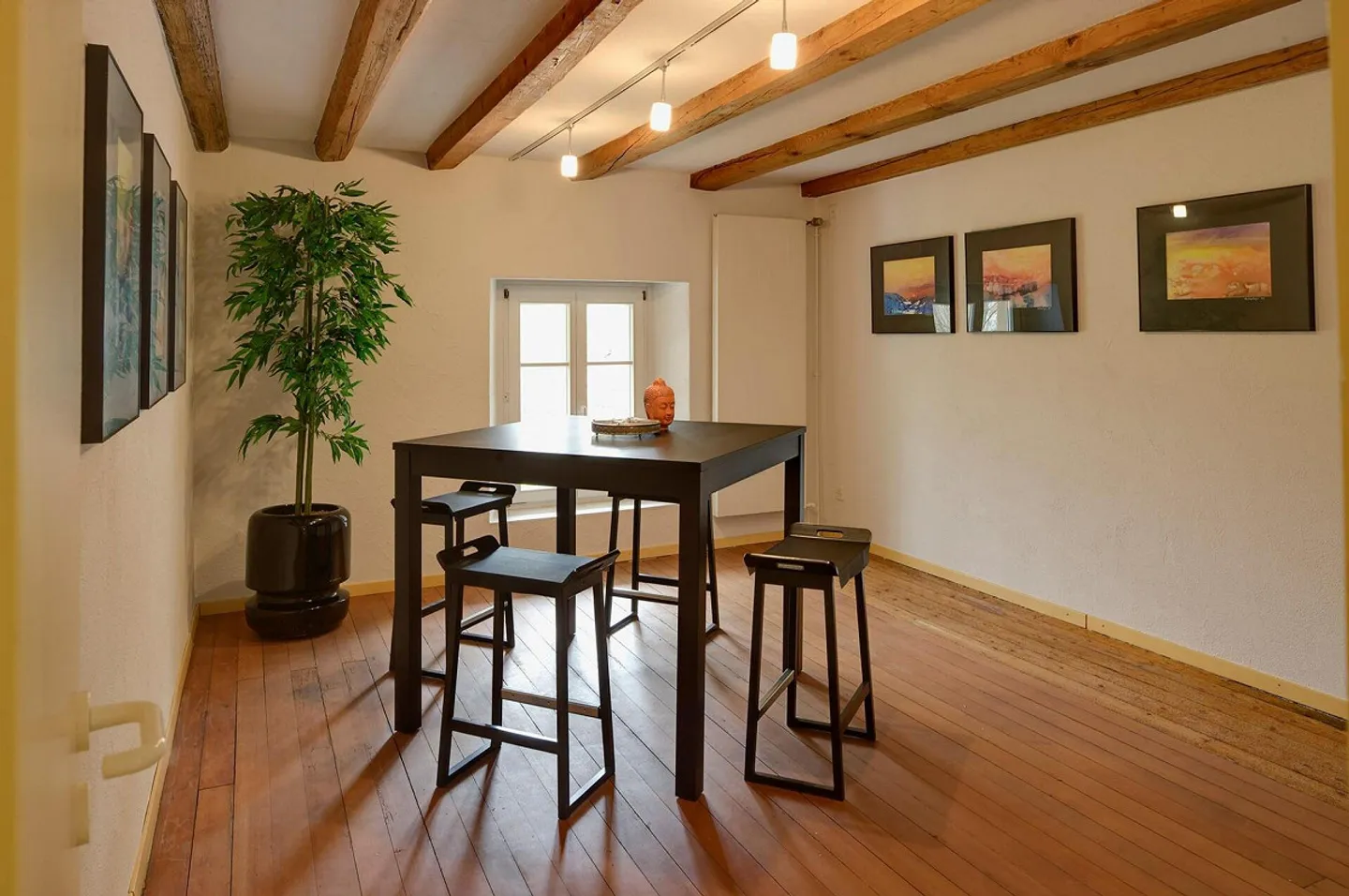 Bijou moderne rénové avec jardin - Photo 10 sur 12