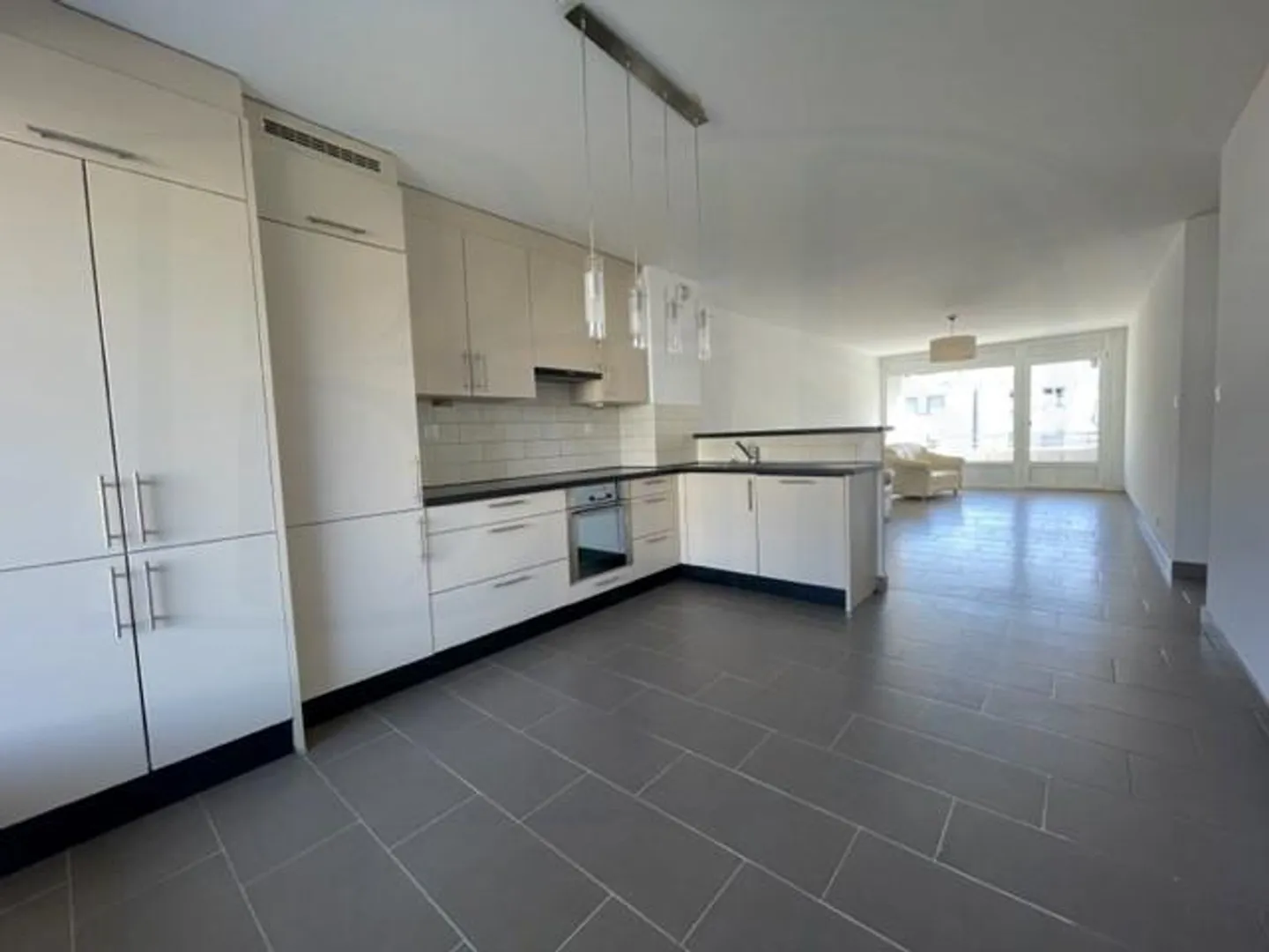 4-room apartment - Photo 3 of 6