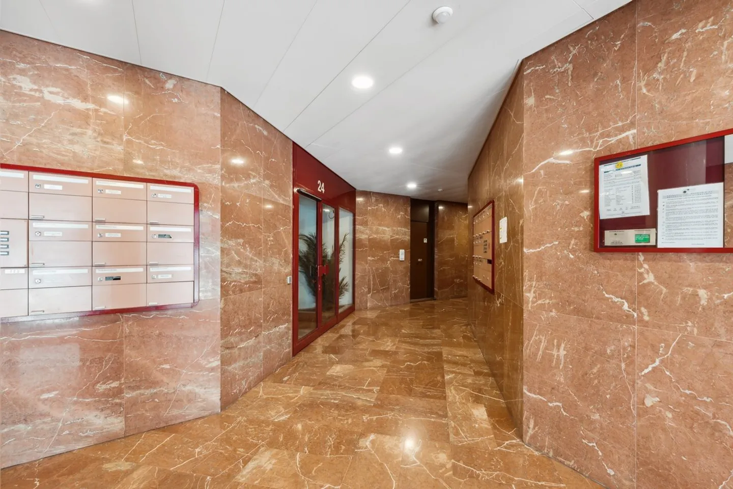 Eaux-Vives - Offices with 191 m² PSA - Photo 2 of 6