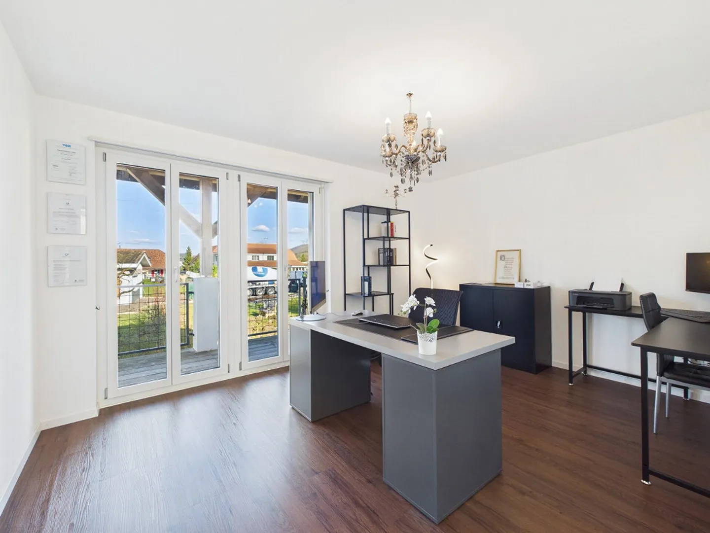 Sun-drenched oasis in idyllic location with unobstructed view - Photo 5 of 8