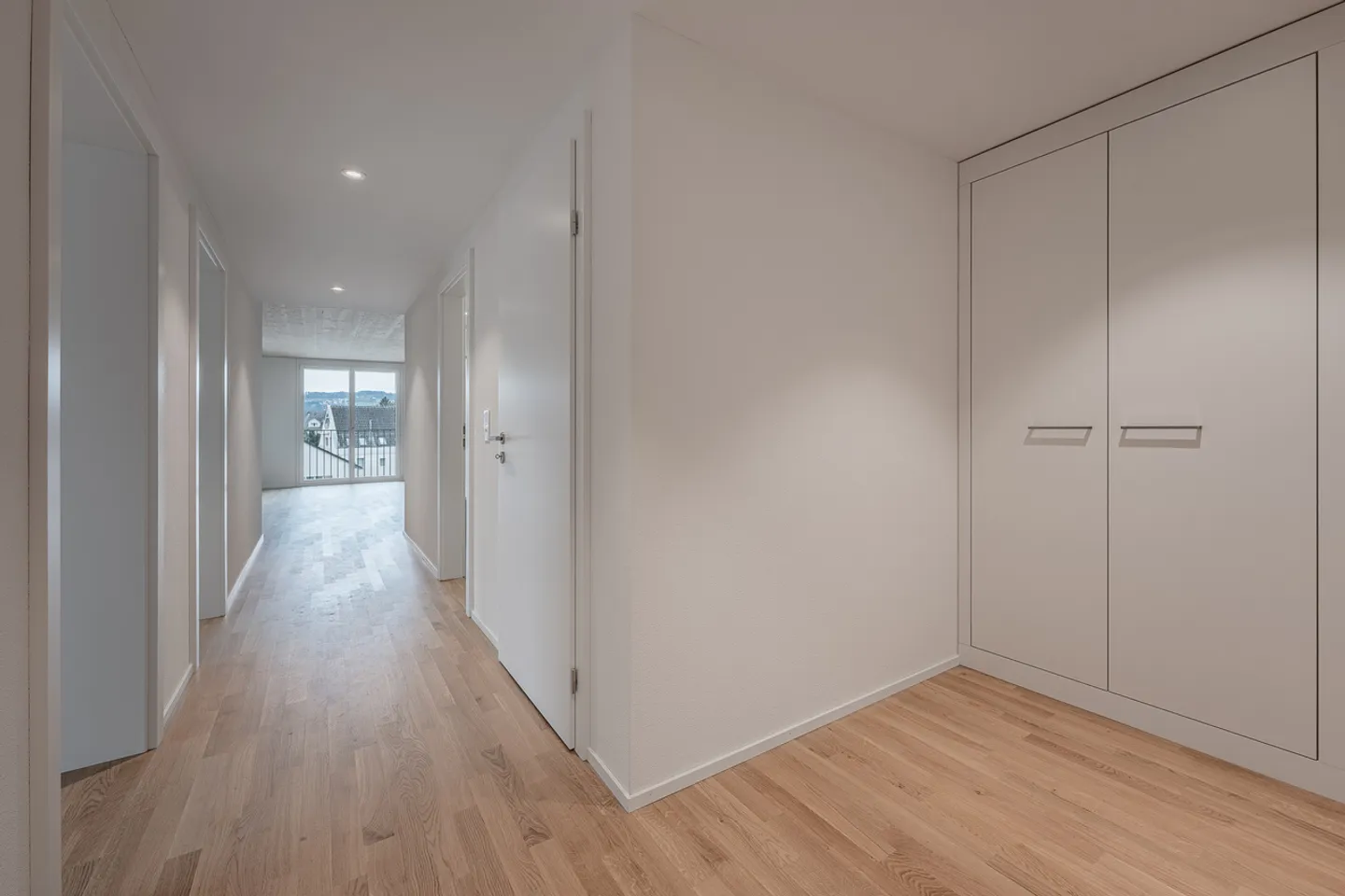 Modern 3.5-Room Apartment - Photo 5 of 8
