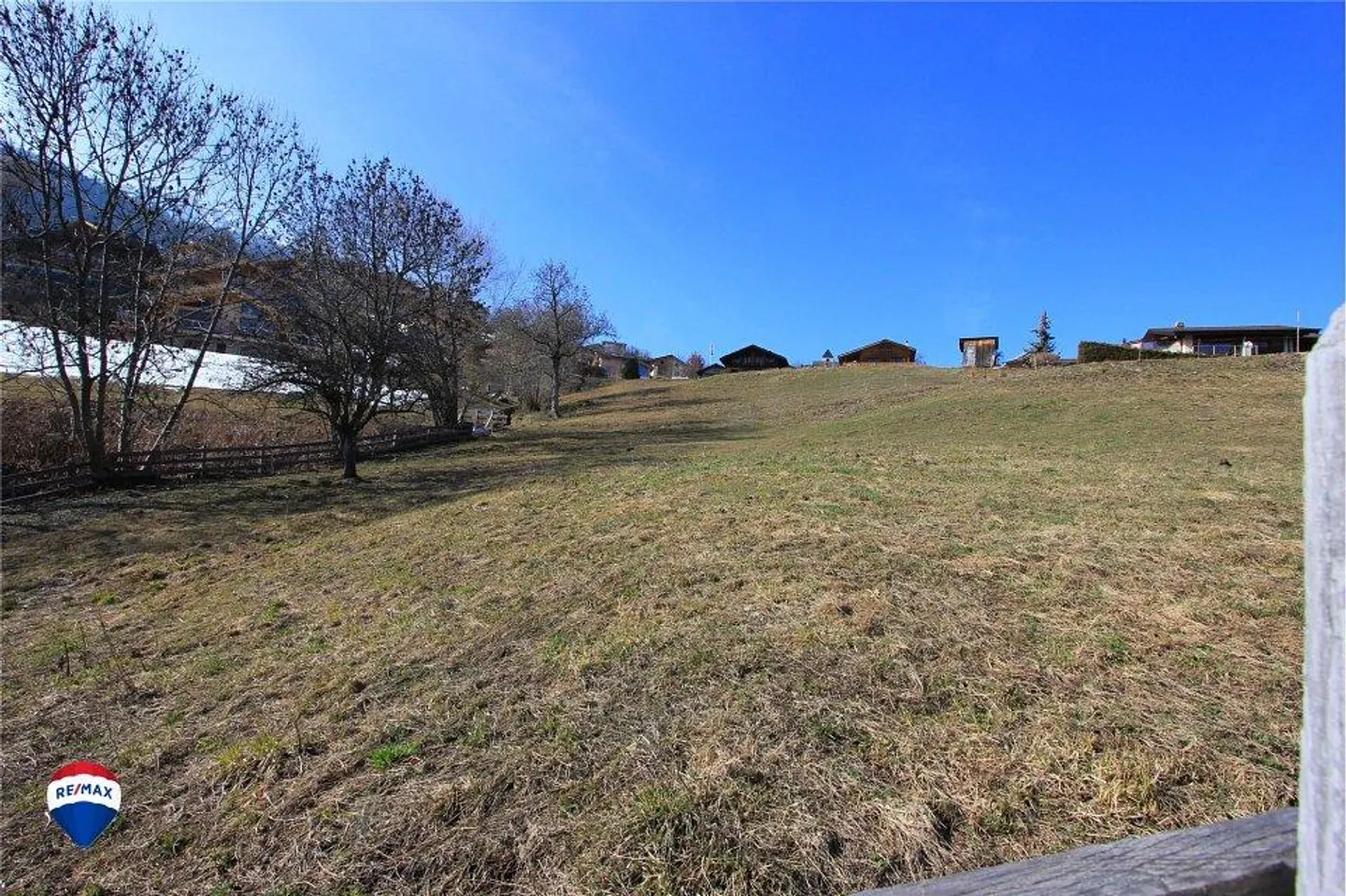 Terreno edificabile in zona H 30 (H 40) - Foto 1 di 7