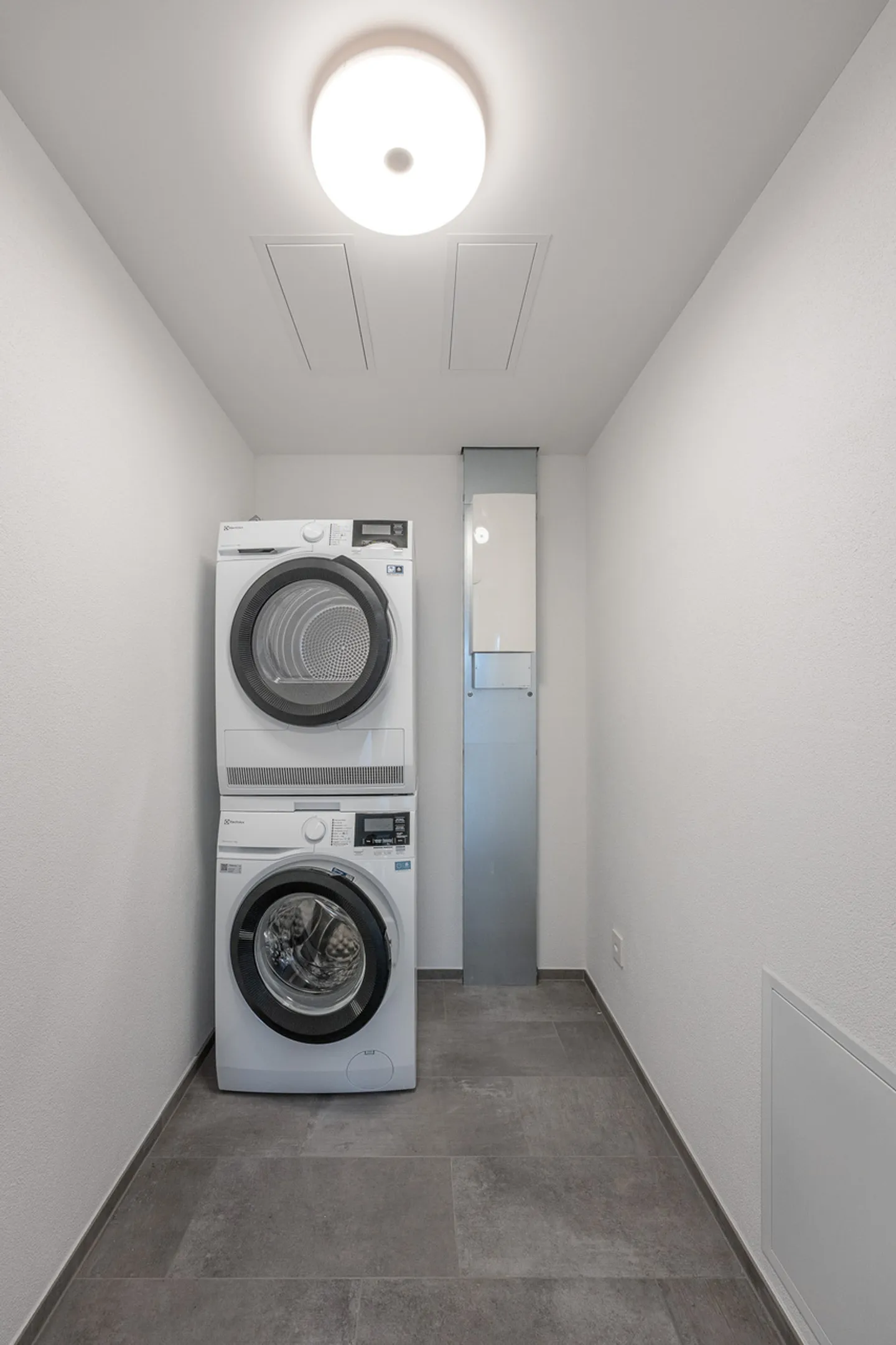 Modern 3.5-Room Apartment - Photo 6 of 8