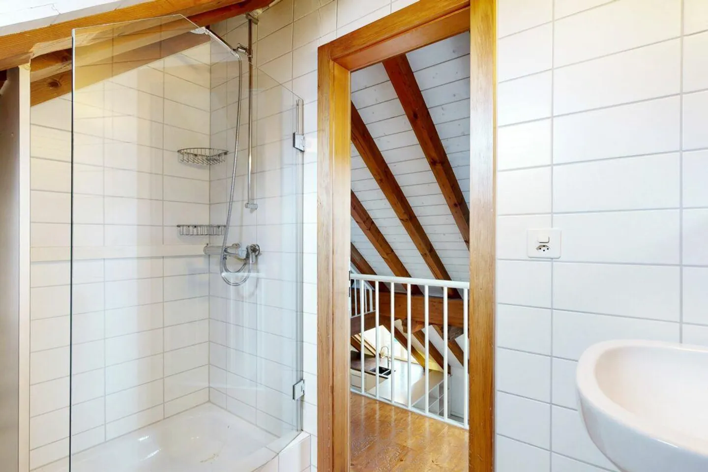 Appartement moderne en duplex de 4.5 pièces avec jardin - Photo 11 sur 15