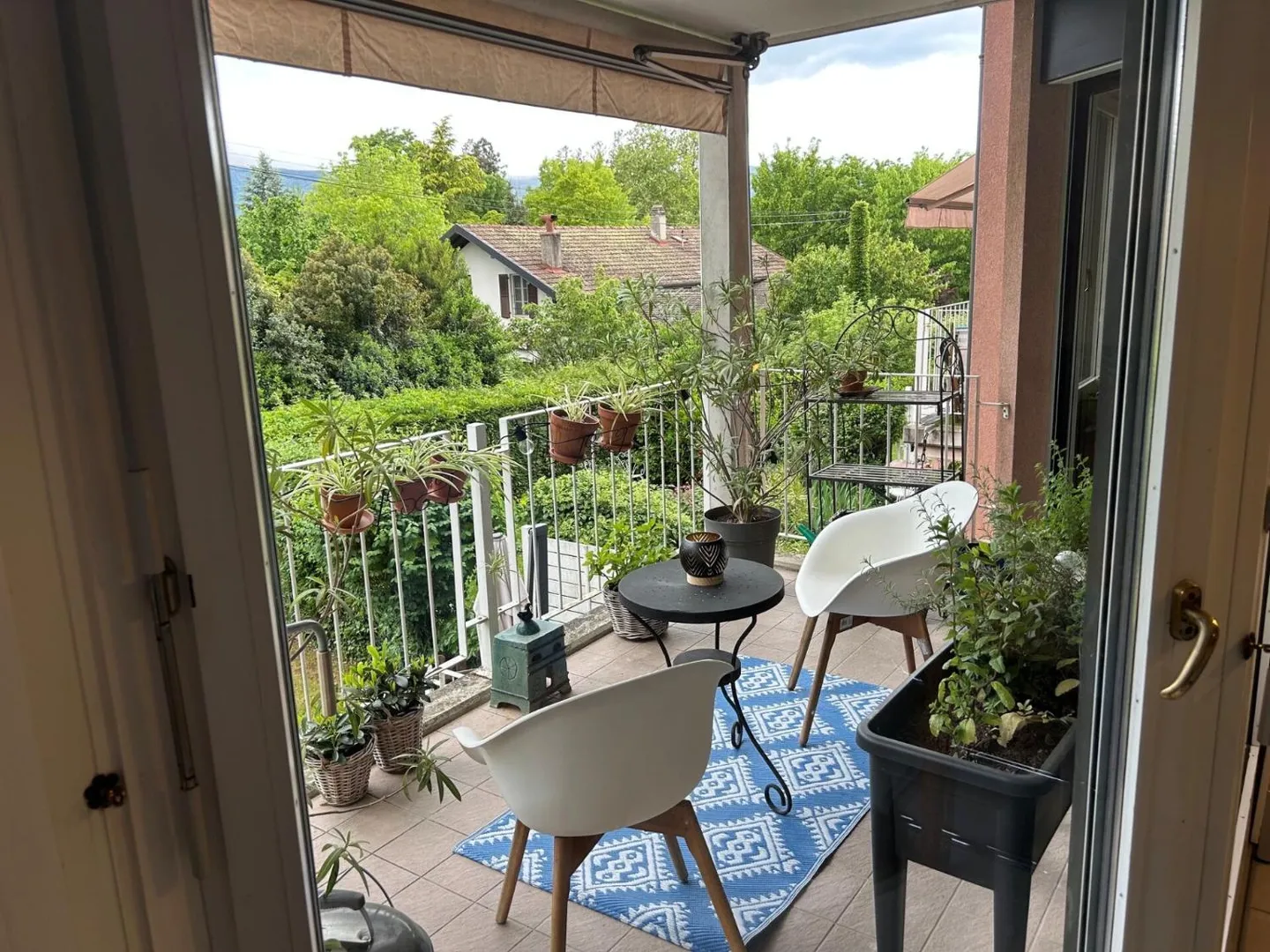 Appartamento di quattro stanze al primo piano - Foto 4 di 8