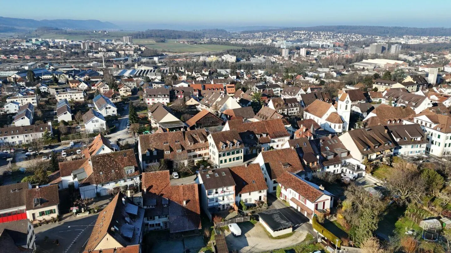 Appartement moderne en duplex de 4.5 pièces avec jardin - Photo 15 sur 15