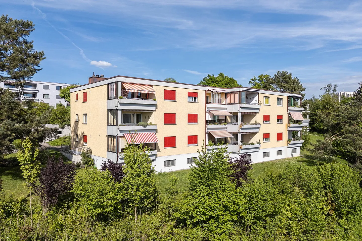 Condominium attrayant au dernier étage avec vue - Photo 2 sur 15