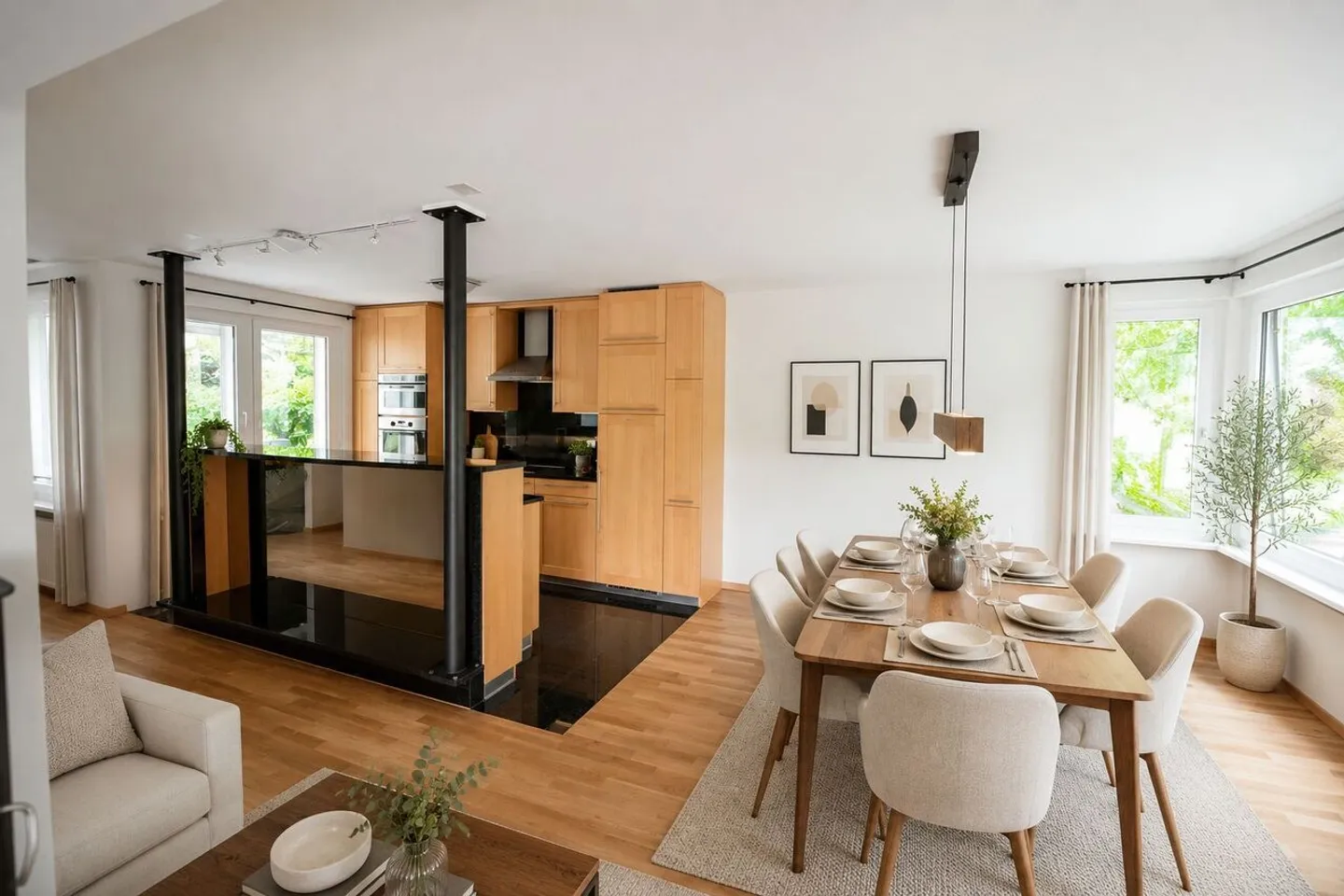 Stylish Living at Rosenberg – Close to the City, Bright and Special... - Photo 3 of 9
