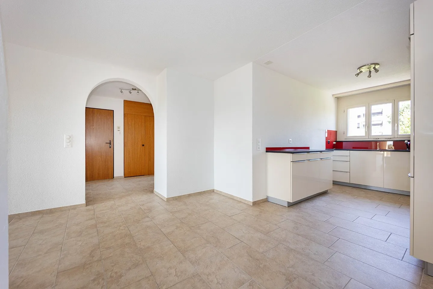 Condominium attrayant au dernier étage avec vue - Photo 7 sur 15