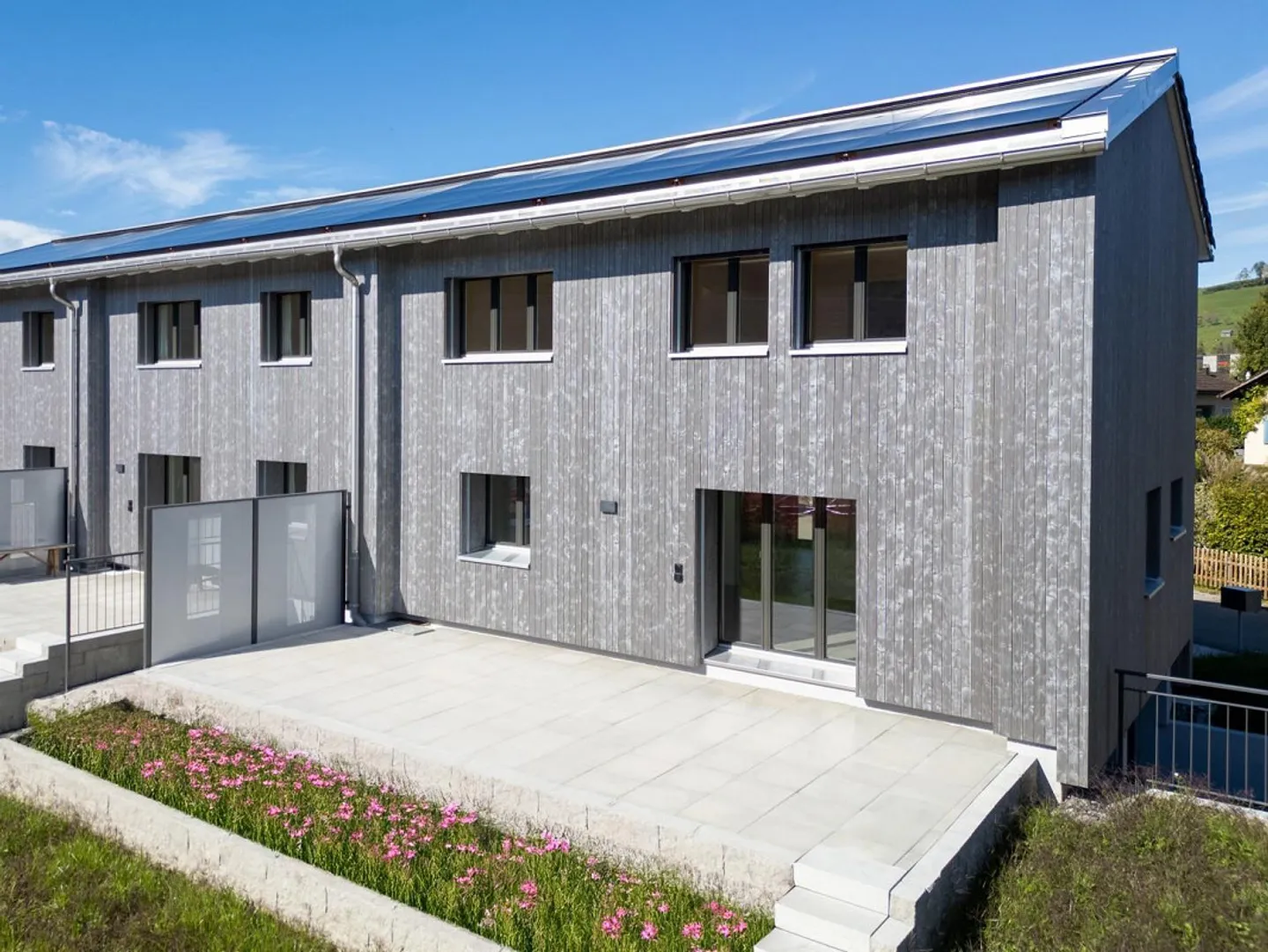 Move in and feel at home: Living oasis with private garden area - Photo 1 of 11