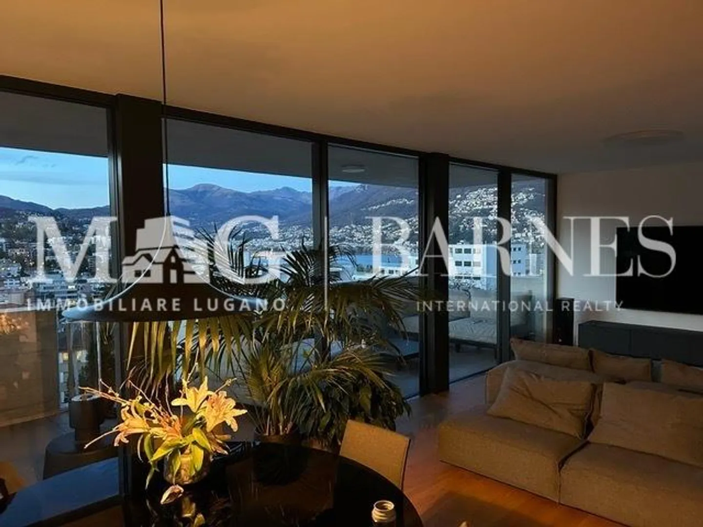 Paradiso: Semi-Attik mit Terrasse und Seeblick - 2. Residenz - Foto 3 von 4