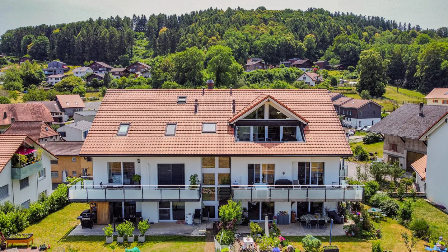 Châtillon, in vendita, magnifico attico con vista sul lago! - Foto 2 di 11