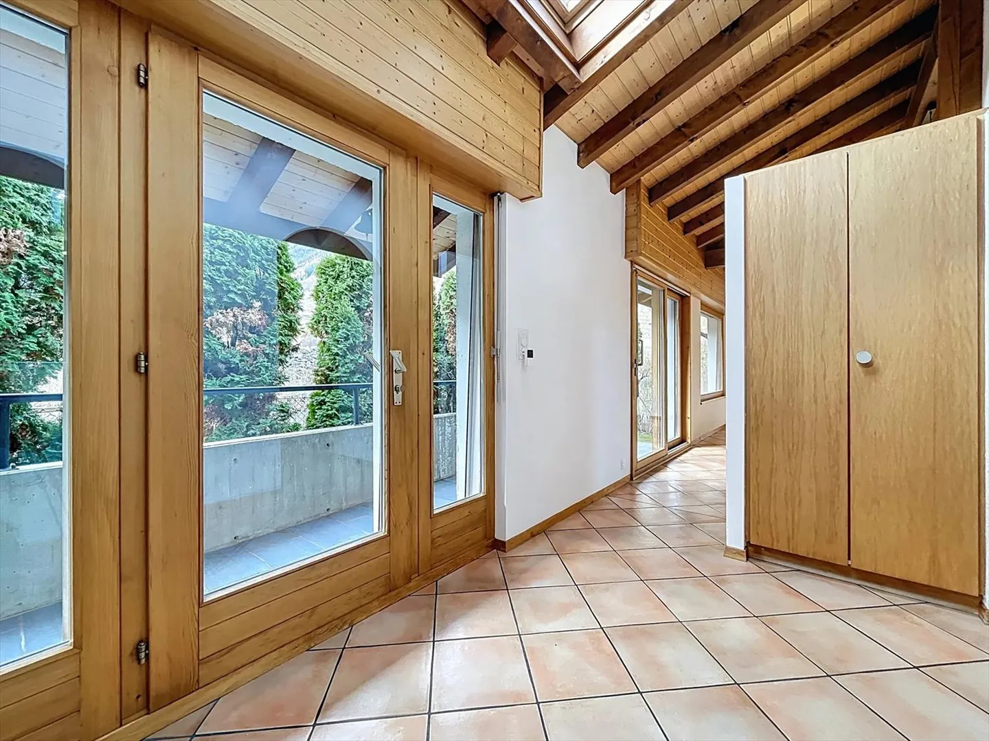 Apartment on the elevated ground floor with garden - Photo 5 of 13