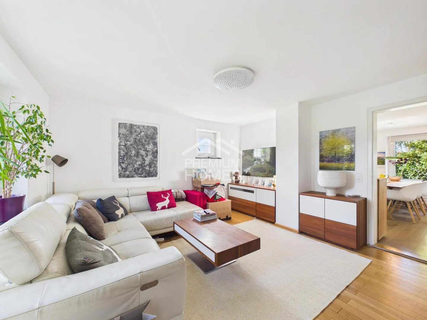 Casa a schiera attraente con molta privacy e giardino - Foto 1 di 10
