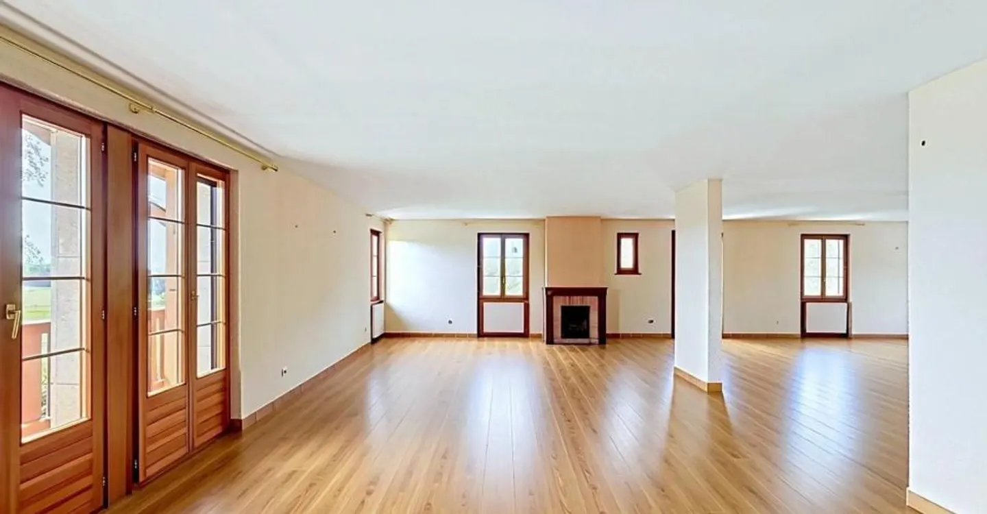 Apartment in La Rippe with unobstructed view - Photo 2 of 11