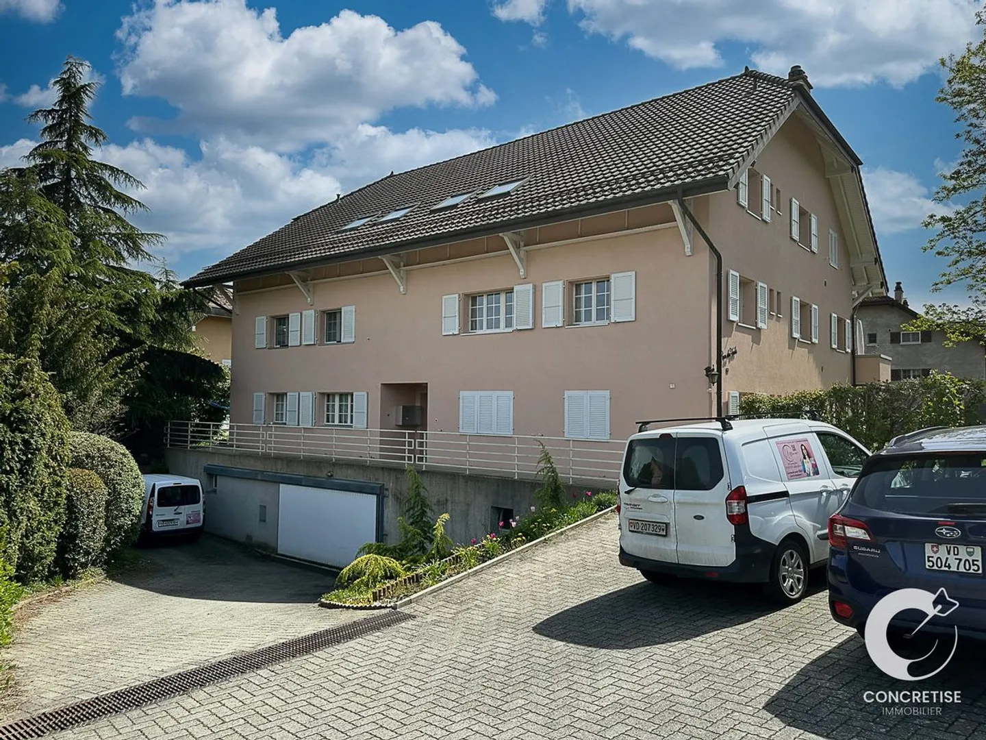 4.5 Rooms in Lussery-Villars - Balcony and View of Mont-Blanc - Photo 12 of 12