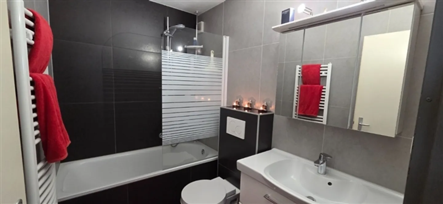 Bright 3.5-room penthouse apartment - Photo 6 of 8