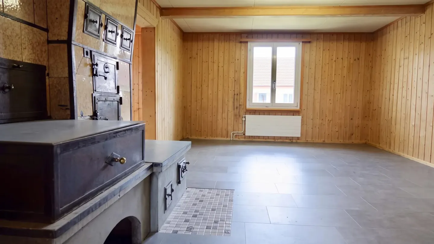 Charming Single Family Home - Photo 8 of 12