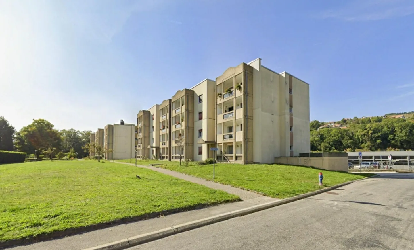 3.5 ROOM APARTMENT WITH BALCONY - ALREADY RENTED, IMMEDIATE RETURN FOR INVESTORS - Photo 10 of 13