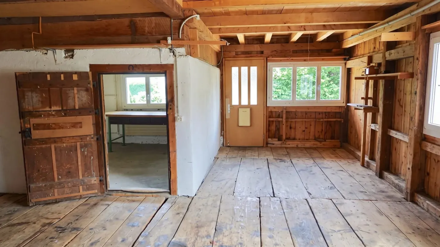 Charming Single Family Home - Photo 11 of 12