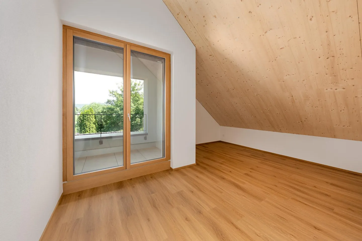 Exclusive 5.5-room new penthouse apartment with direct lift access - Photo 9 of 27