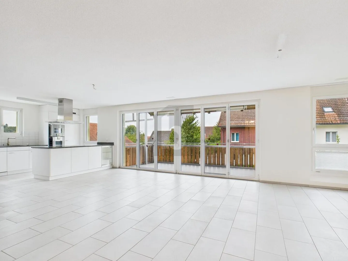 CASA TEMPORANEA IN UNA POSIZIONE TRANQUILLA - Foto 1 di 6